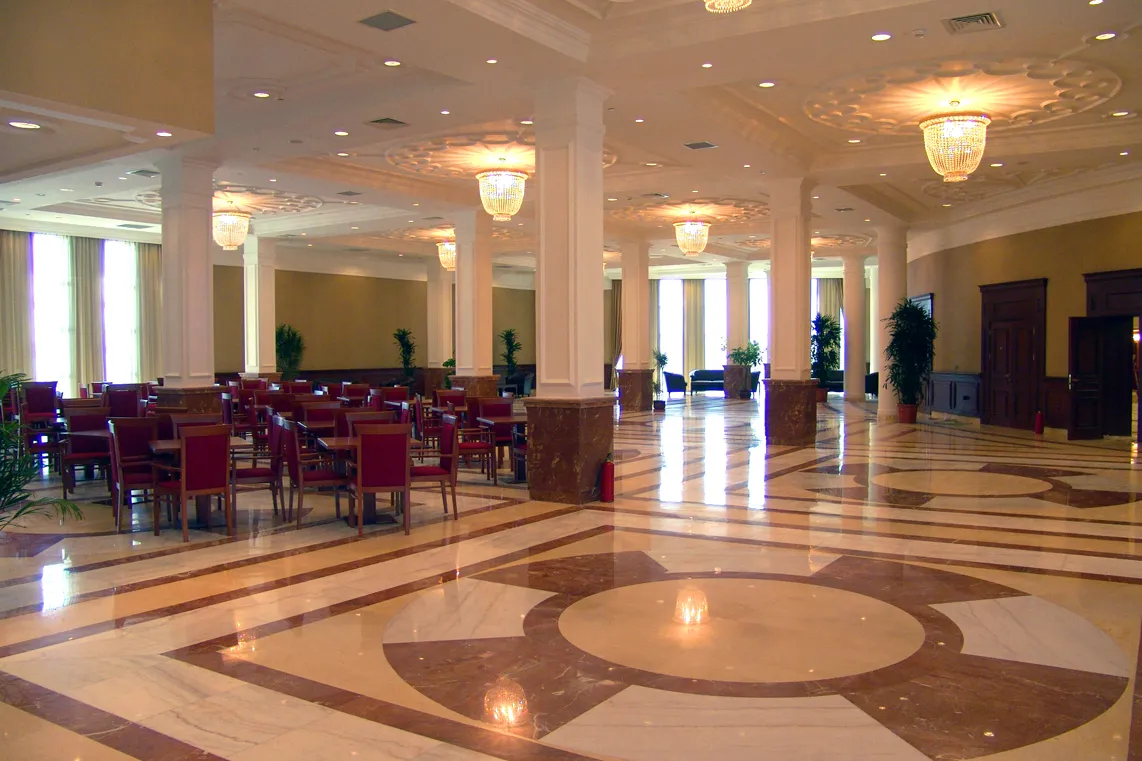 Başbakanlık Binası / Kazakistan