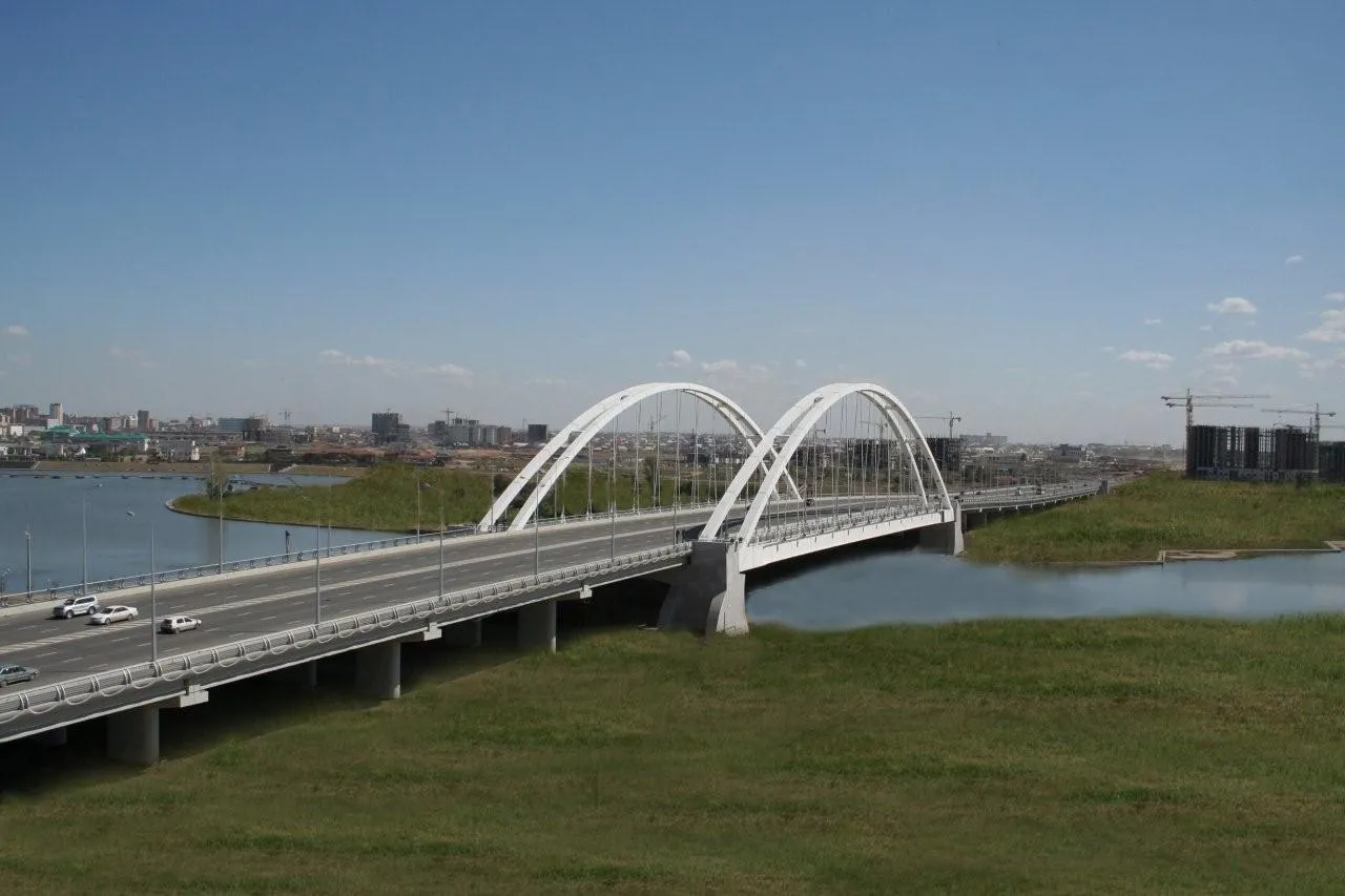 Astana Ishim Nehri Köprüsü ve Yaklaşım Viyadükleri